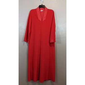 VTG JC Penney Misses Medium Red Dacron Polyester Quilted Design Front Zip Robe